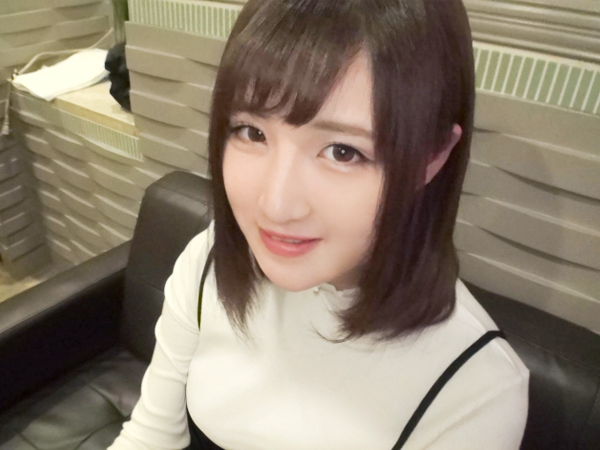【童顔巨乳美女】童顔で巨乳な彼女が初撮影で絶頂を迎える！？ドキドキする彼女の反応に興奮してしまう！♡