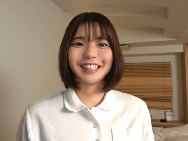 【巨乳美少女の初体験】 幼い顔した美少女の敏感ボディ♡ 初めての快感に揺れるおっぱい！ 精子まみれのフィニッシュ！
