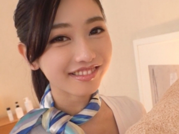 【エステ嬢の裏サービス】 スレンダーな美人のお尻を鷲掴み！ 敏感なカラダがバックでイキまくり♡ セクハラ施術でお客様を満足させる！