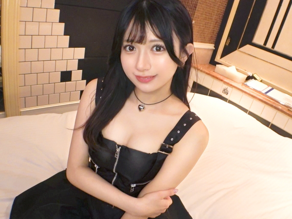 【素人×初撮り】加工済みの写真よりも動画のほうが美少女⁉顔面レベル最高な激かわアイドルが奇跡のAV出演♥︎