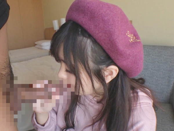 【素人JD】看護学生はお金がない！でも女の子は良いですね！肉棒咥えりゃお金ゲット！さぁ白い肌のエッチなおっぱい晒して！