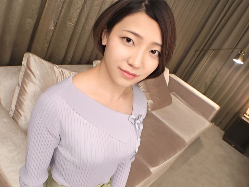 【美容部員のギャップエロ】『こんな姿見ないで…』大人っぽい美容部員が凄まじい体位でチンポを貪る！見た目とのギャップがヤバすぎる！本気で感じる姿に超興奮間違いなし！ｗ