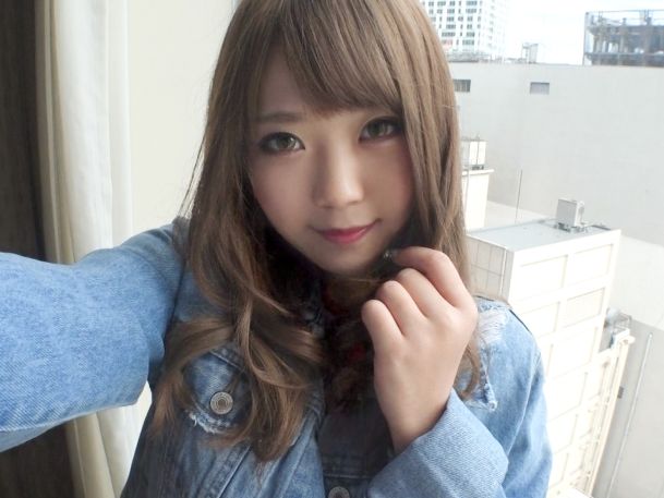 【素人】初めてエッチが気持ち良かったらしく…その後もずっとエッチをし続けて来たと言う女の子！彼女はマジでスケベちゃん！