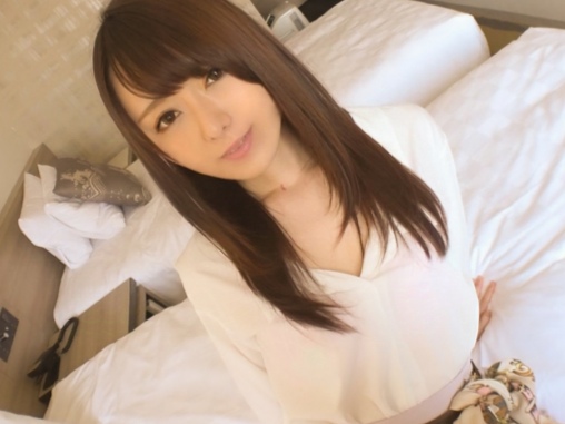 【騎乗位特化】スレンダー美ボディの貧乳娘が腰振りまくり！敏感マ○コにデカチン挿入で感じまくり、イキ乱れる姿がエロすぎる！とろけるようなセックスに悶絶必至！♡