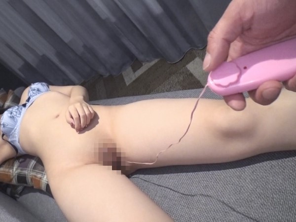 【初撮り】セクシーギャルの美巨乳彼女がパイパン大解放！超敏感ボディからイヤらしい汁が溢れ出す！？エッチなギャルが本気で感じる瞬間を激撮！♡