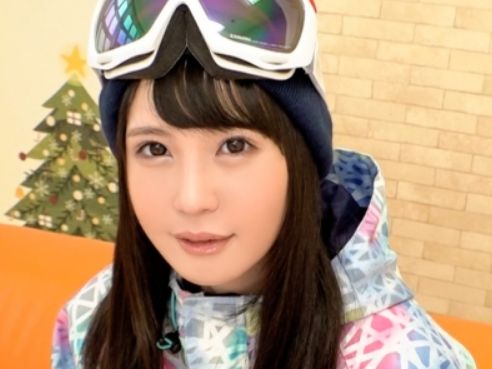 《スノボ女子の裏の顔》パイパン美少女が初々しいセックスで大胆に乱れる！色んな体位でチンポに感じまくるウブカワ娘の素人ハメ撮り♡