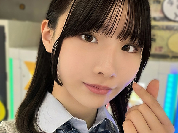 【寝起き美少女をエロ覚醒】無防備な姿に興奮！フェラ＆手コキから生挿入！寝バック＆正常位で激ピストン、何度も絶頂させちゃう！素人美少女の敏感反応がヤバい！♡