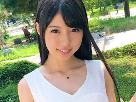 【清楚系ビッチ】『もうダメ…気持ち良すぎる…』笑顔が天使な美少女がチンポに夢中！ベッドで激しく突かれ、イキまくる姿がエロすぎてヤバい！清楚な顔して実はドスケベだった！ｗ♡