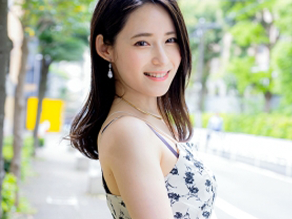 【NTR人妻の淫らな夜】色白美肌の奥さんを激しくピストン！旦那以外のチ○ポでイキまくり、クタクタになるまで犯され、最後は顔面にザーメンぶっかけ！