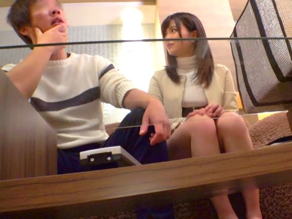 【美少女の誘惑】「生でしていいよ♪」試食会で美少女の濃厚フェラに我慢できない!尻からまんこに打ちつけて即イキ悶絶狂い!