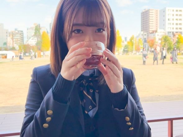 【汗だくJKを即ホテルで拘束プレイ】部活帰りの制服美少女、シャワーも浴びずに手錠SEX！ピチピチ10代マ○コがキツマンすぎてチ○ポ離さない！若さ溢れるエッチなカラダに興奮MAX♡