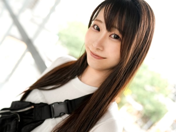 【地下アイドルJDの裏の顔】ナンパされた清楚系JDアイドルが、実はチンポ大好きエロ娘！細身ボディをくねらせ、エッチなイタズラに本気で感じまくる♡アイドルとは思えない淫乱プレイがヤバすぎる！