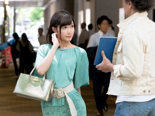 【セレブ人妻の裏の顔】『もう我慢できない…』上品な奥様がチンポを見た途端、本能むき出しでイキ乱れる!清楚な見た目とのギャップがヤバすぎる!最後は中出しで大満足♡