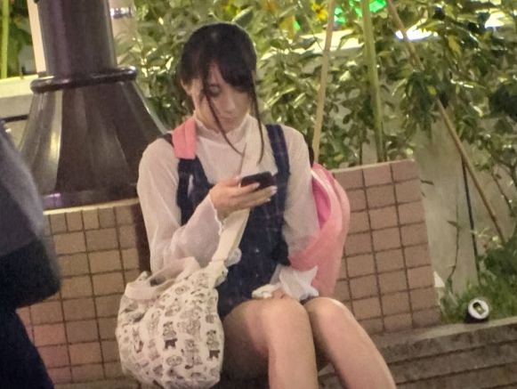 【池袋の天然美少女をゲット!】『えっ、そんなに動かさないで…』マイペースな素人娘が大胆な姿に!大股開いてバックから巨根をぶち込まれ、全力ピストンで感じまくるガチナンパSEX!♡