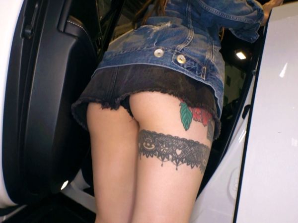 【素人】フェラが上手すぎる超ド淫乱なギャル！電マでビチョビチョのおまんこを使って一心不乱に生ハメ騎乗位♡