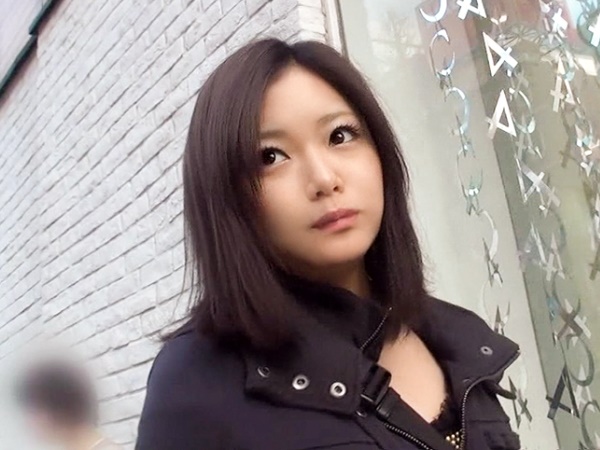 【クールなお姉さんと密室セックス】『もっと激しく突いて…』ホテルでイチャイチャするむっちりボディのお姉さん！突くたびに揺れるカラダが超エロい♡ 濃厚なセックスで本気で感じまくる姿は必見！