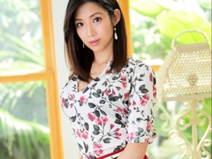 【素人娘】美人お姉さんの淫らな妄想！こんなに女性器がうずうずしてるんだったら全部実現させなきゃね！思いっきりスケベに！