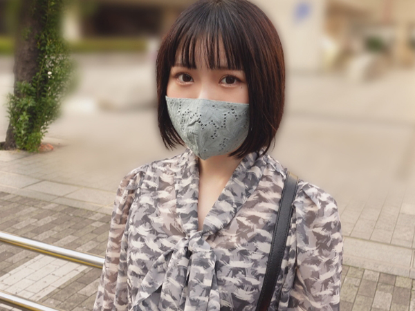 【隠れドM女子】クールな顔してセックス大好き♥ 首絞めプレイでマンコキュウキュウ！ 見た目とギャップがヤバい素人女子の淫乱っぷりにビックリ！