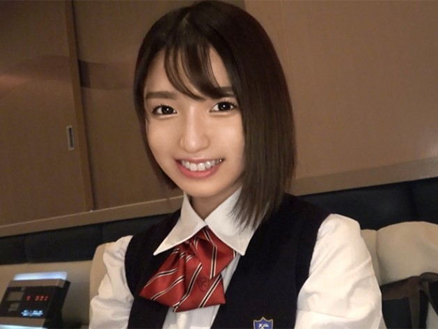 【制服美少女の裏バイト】『お金が欲しいの…』純粋そうなJKが、オジサンと危険なハメ撮り体験！無垢な顔に精子をぶっかけられ、快楽に目覚める瞬間を激撮♡