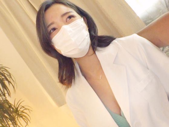 【Gカップ保健室の先生、三十路の初体験】『こんなの初めて…』上品な先生がAVデビューで大胆に！Gカップ美巨乳にザーメンぶっかけられ、恥じらいながらも感じまくる！♥︎ 清楚な人妻の淫らな変貌がたまらない！