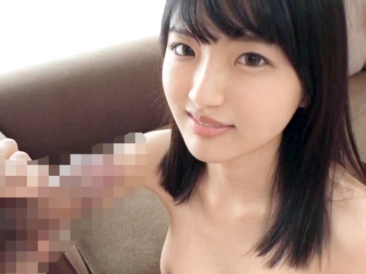 【上京娘の初体験】田舎育ちの純朴娘、AVデビューでスレンダー美巨乳ボディを大胆披露！初めての快感に絶頂しまくり、東京の夜に喘ぎ声が響く！！